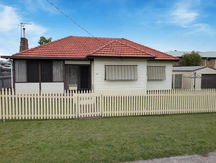 19 Allworth Street, Kurri Kurri NSW 2327