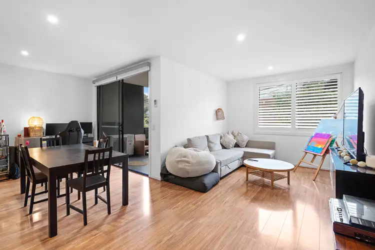 Second view of Homely apartment listing, 5/82 Hopetoun Avenue, Brunswick West VIC 3055