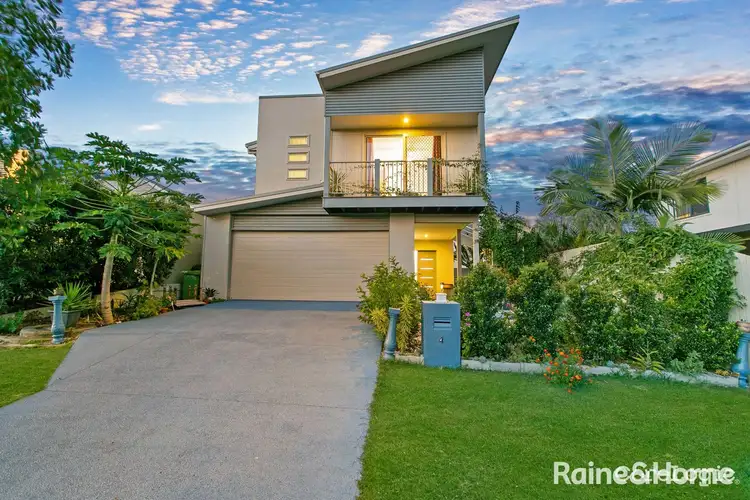 4 Riviera Crescent, North Lakes QLD 4509
