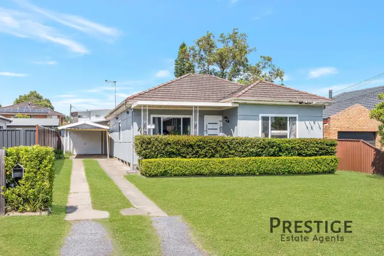 16 Rossiter Street, Smithfield NSW 2164