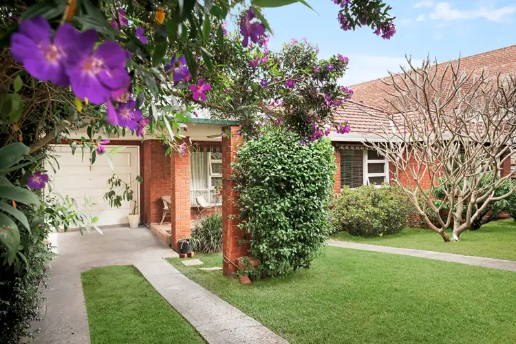 5 Highland Crescent, Earlwood NSW 2206
