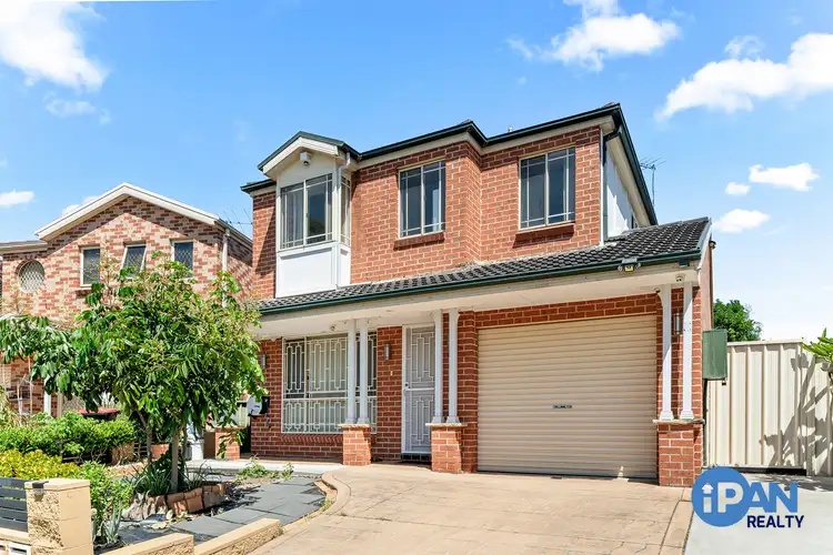9 Berrara Close, Prestons NSW 2170