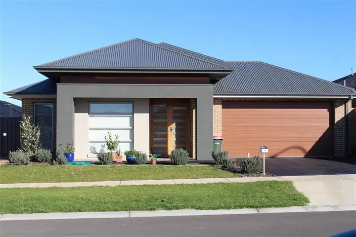 36 Rothschild Road, Gisborne VIC 3437