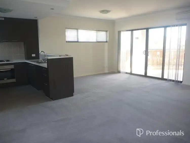 42/2 Stockton Bend, Cockburn Central WA 6164