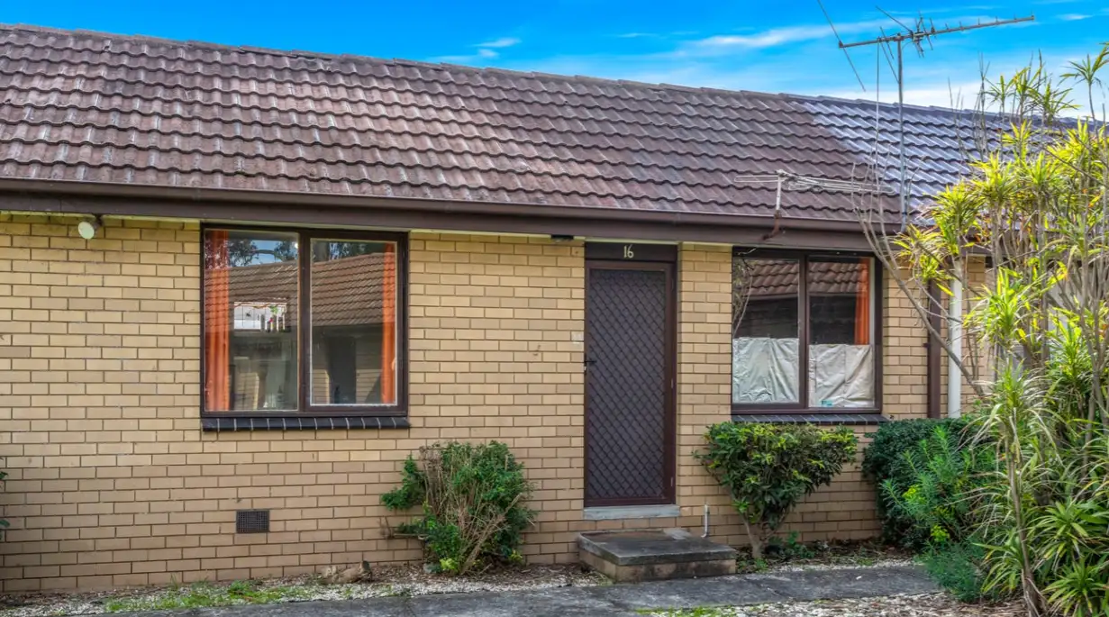 Main view of Homely unit listing, 16/9-11 Chris Court, Oak Park VIC 3046