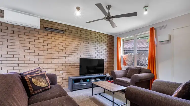 Second view of Homely unit listing, 16/9-11 Chris Court, Oak Park VIC 3046