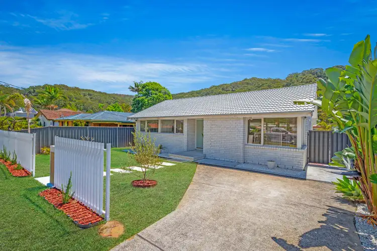 29 Bluewaters PDE, Tascott NSW 2250