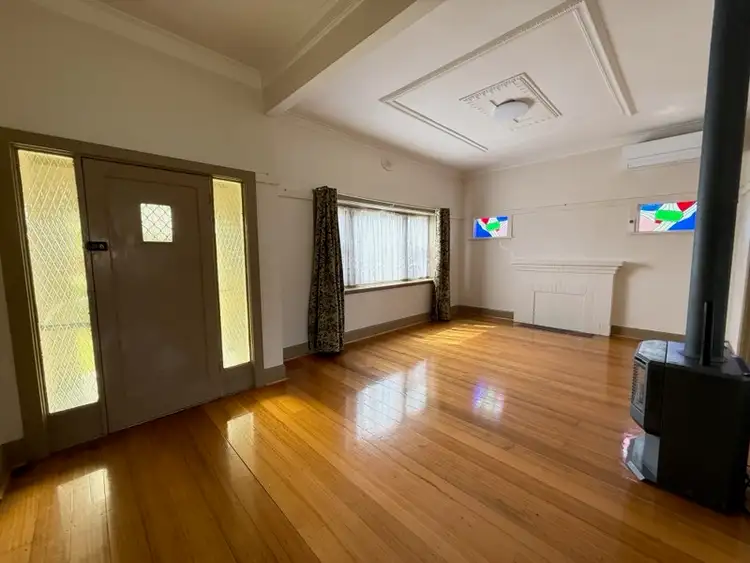 Second view of Homely house listing, 28 Scoresby Street, Hamilton VIC 3300