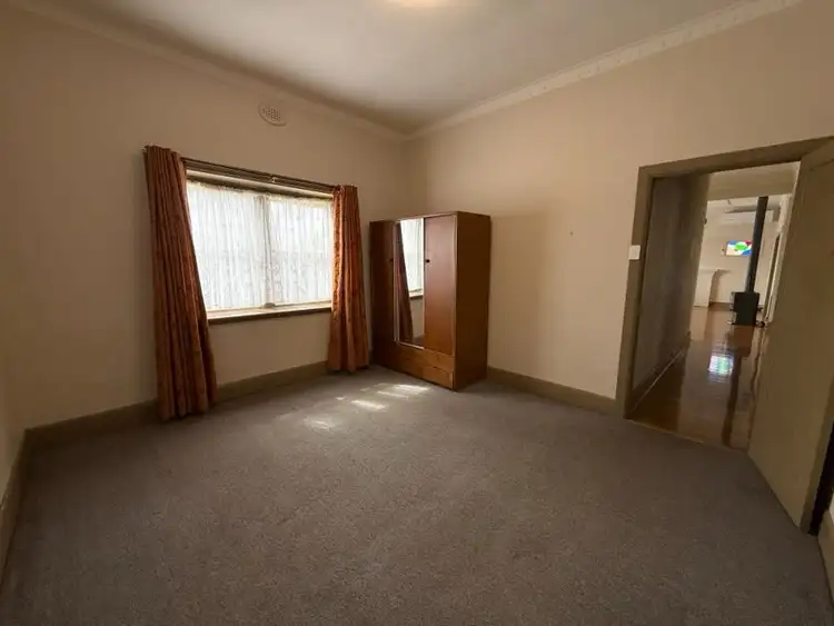 Fourth view of Homely house listing, 28 Scoresby Street, Hamilton VIC 3300