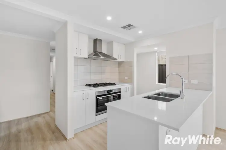 366 Lake Valley Drive, Lakelands WA 6180