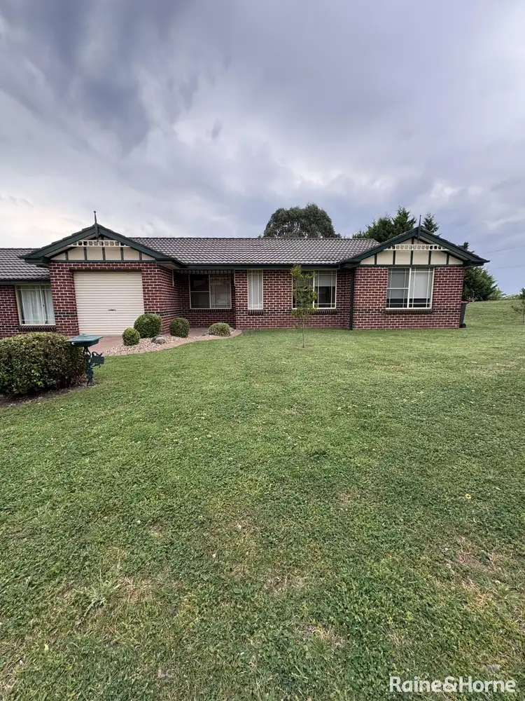 2/12 Turner Crescent, Orange NSW 2800