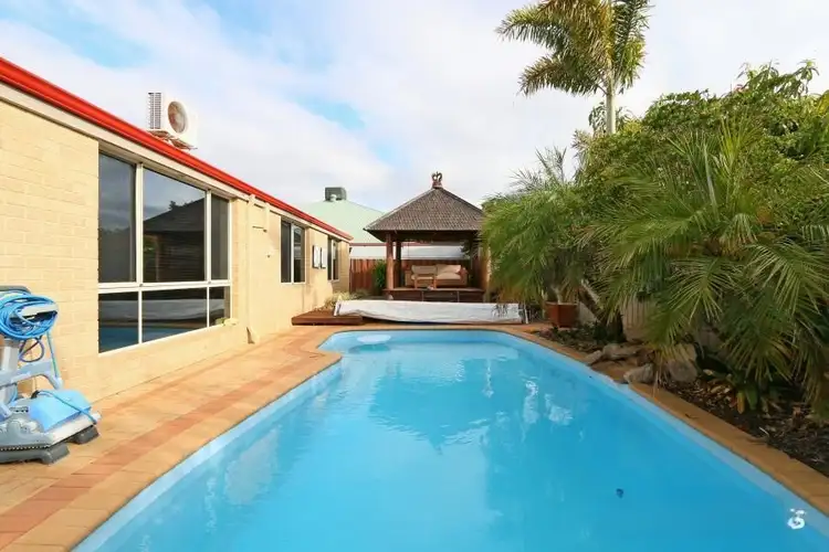20 St Michaels Green, Canning Vale WA 6155