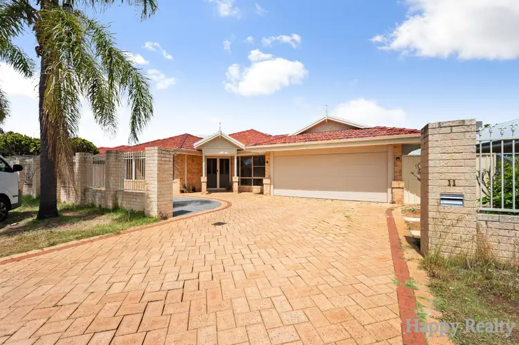 11 Lincoln Place, Canning Vale WA 6155
