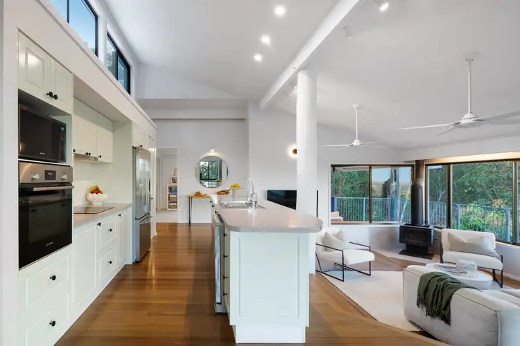 15 Duke Court, Tallai QLD 4213