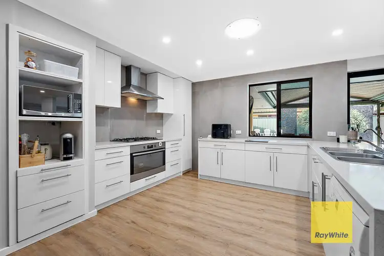 13 Imperial Court, Thornlie WA 6108
