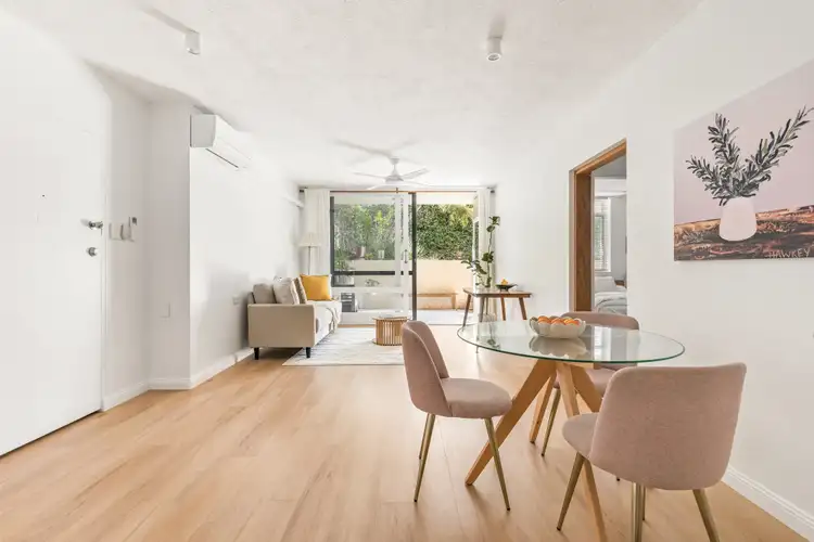 3/225 Carmody Road, St Lucia QLD 4067