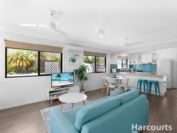 Second view of Homely townhouse listing, 4/233 Torquay Terrace, Torquay QLD 4655