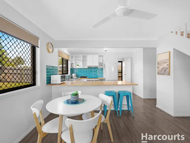 Third view of Homely townhouse listing, 4/233 Torquay Terrace, Torquay QLD 4655