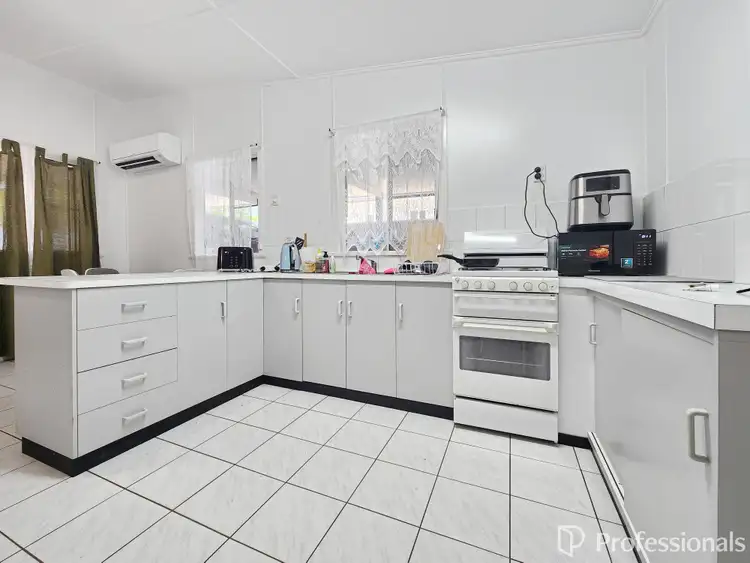 Fifth view of Homely house listing, 123 Queens Beach Esplanade, Bowen QLD 4805