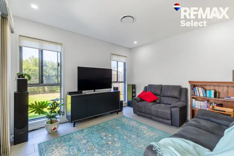 Second view of Homely house listing, 21 Salisbury Place, Ooralea QLD 4740