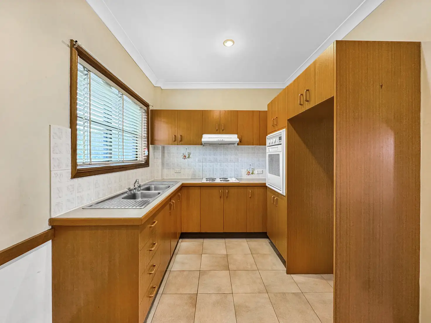 Main view of Homely unit listing, 4/100 Murray Road, East Corrimal NSW 2518