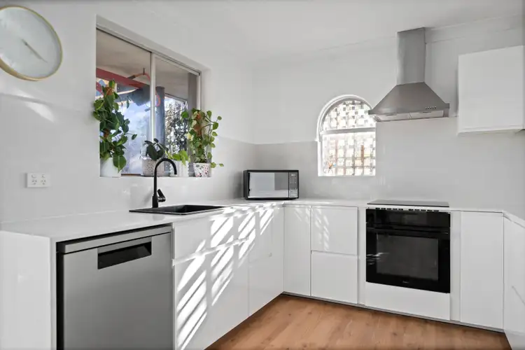 Seventh view of Homely house listing, 10 Bayou Court, Heathridge WA 6027