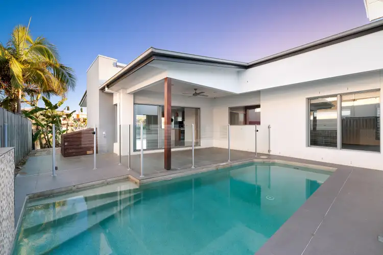 12 Mariner Avenue, Hope Island QLD 4212