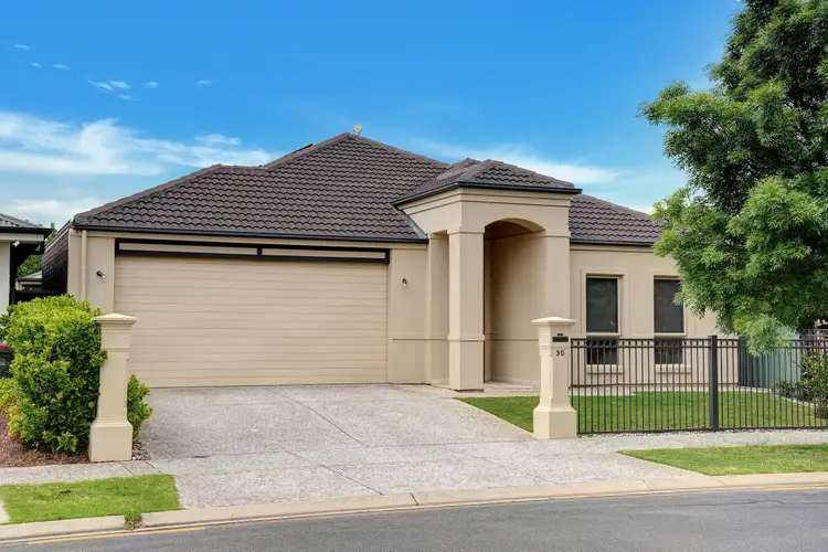 30 Shoalhaven Circuit, Mawson Lakes SA 5095