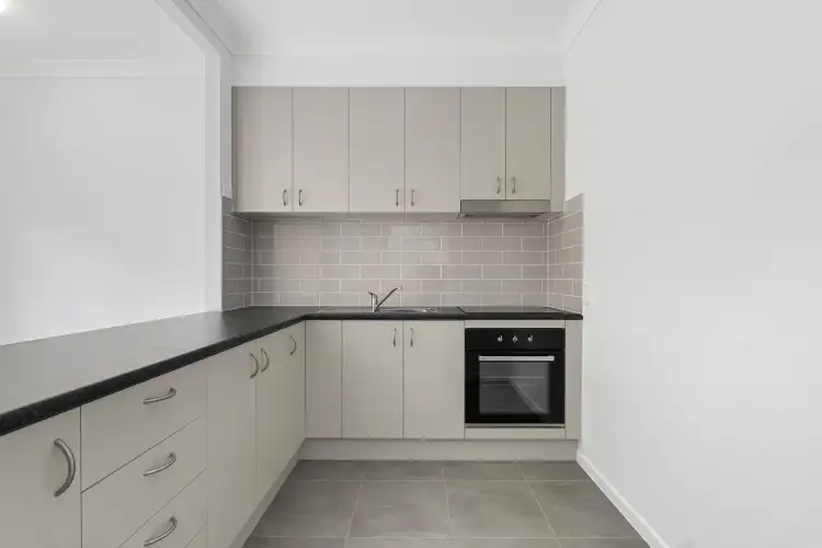 Second view of Homely house listing, 9/187 Warwick Road, Churchill QLD 4305