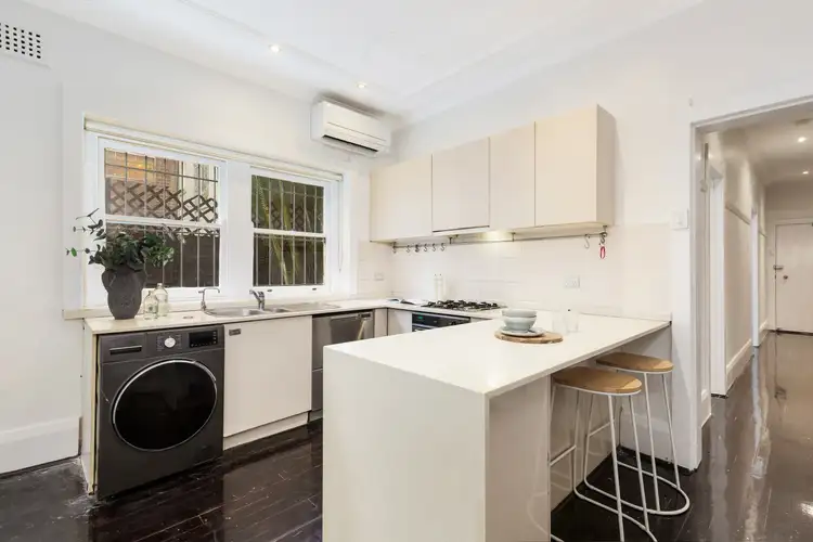 Sixth view of Homely apartment listing, 2/154 Beach Street, Coogee NSW 2034