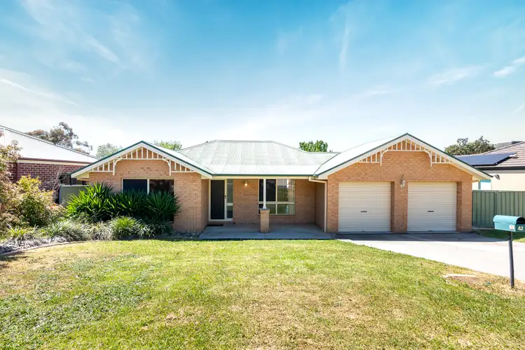 42 Dunne Crescent, Thurgoona NSW 2640