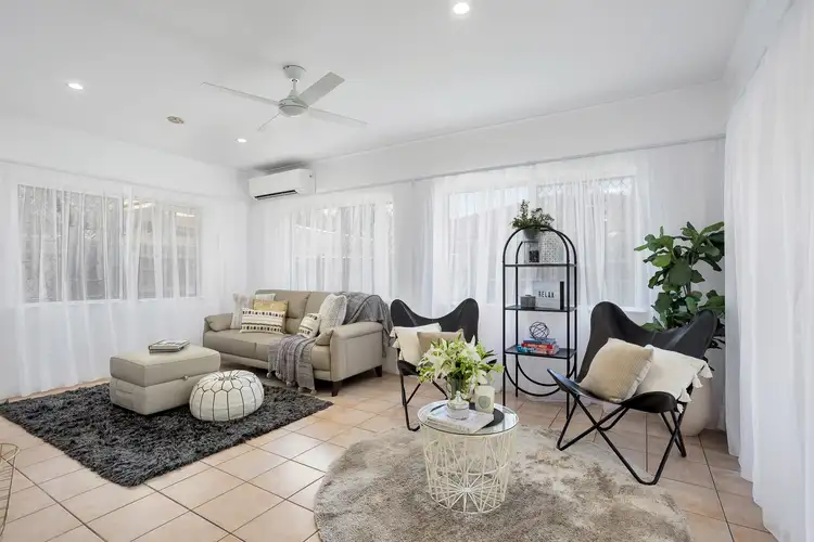 8 Opaline Close, Brinsmead QLD 4870