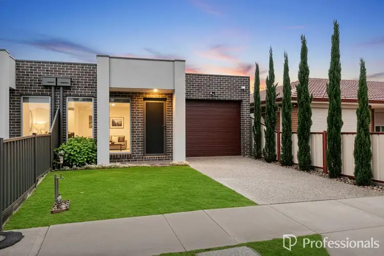 32A Bayliss Road, Deer Park VIC 3023