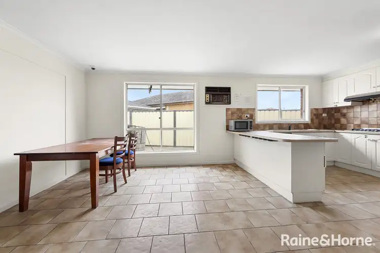 Fifth view of Homely house listing, 8 Gray Court, St Albans VIC 3021