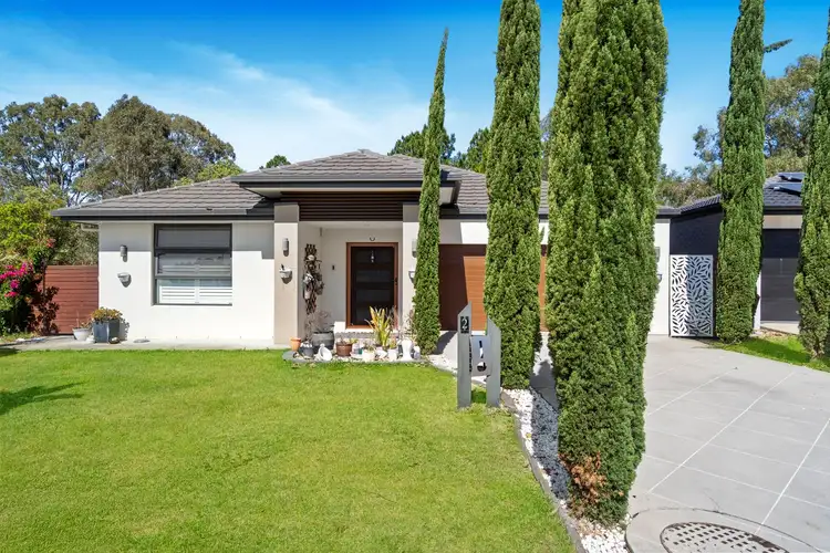 2 John Storey, Park Ridge QLD 4125