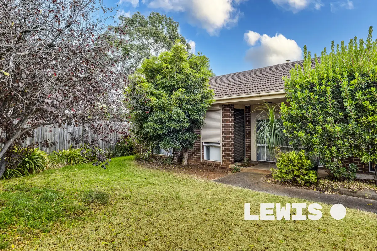 Main view of Homely villa listing, 19/5 Ovens Court, Werribee VIC 3030