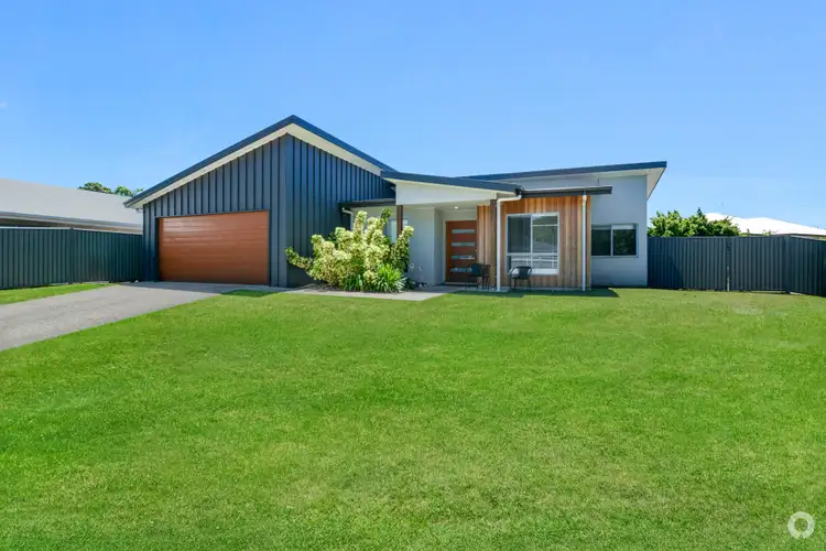 15 Myrtle Court, Mooloolah Valley QLD 4553