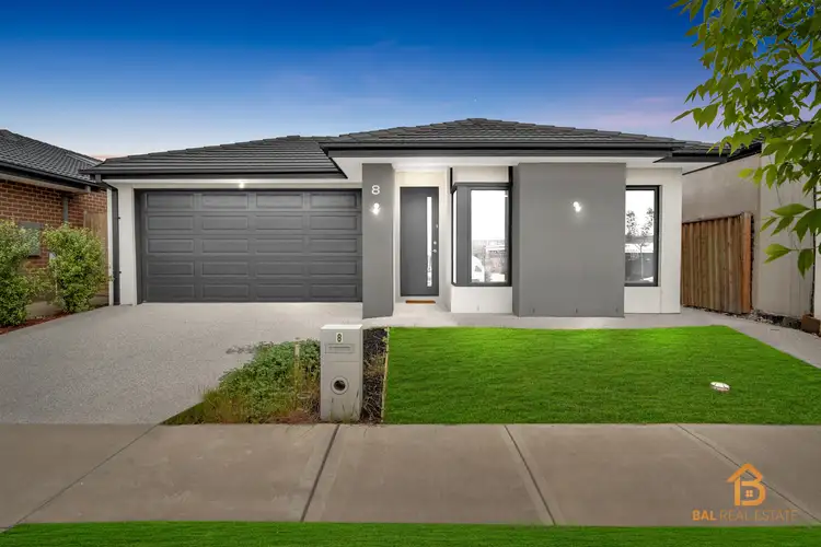 8 Brar Street, Thornhill Park VIC 3335