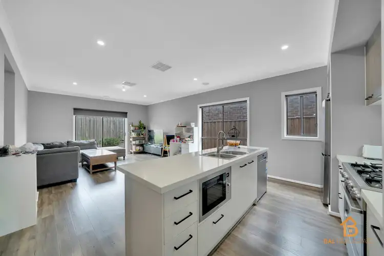 Sixth view of Homely house listing, 8 Brar Street, Thornhill Park VIC 3335