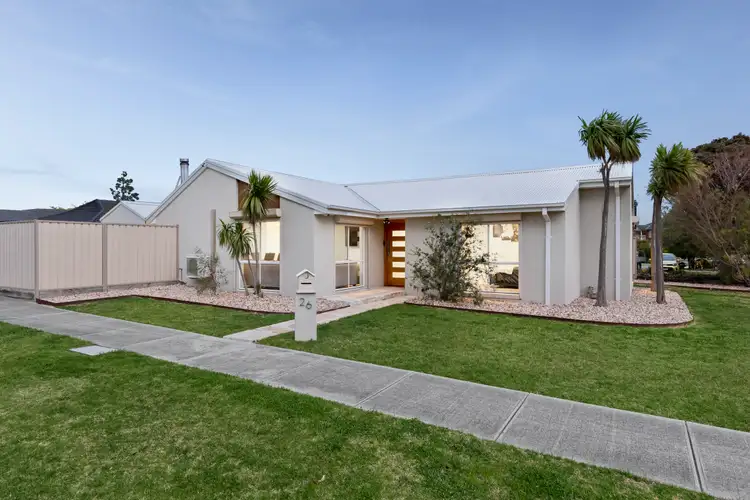 26 Wanaka Drive, Taylors Lakes VIC 3038