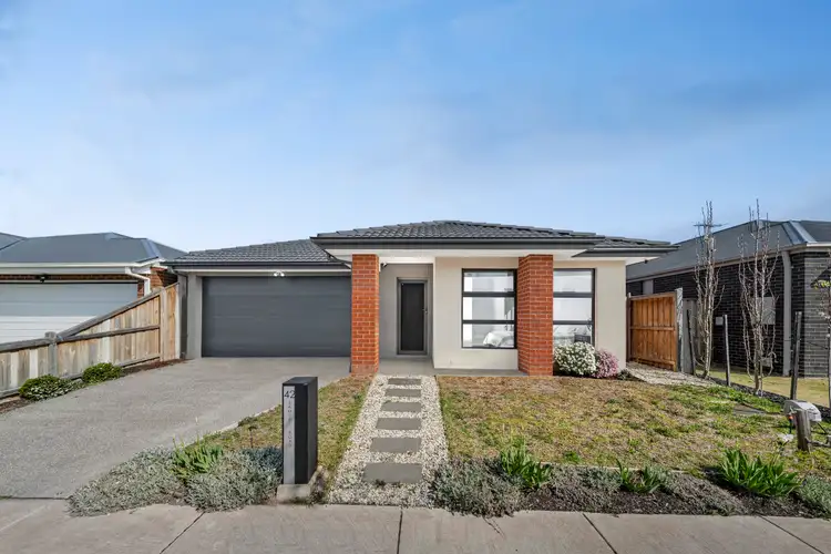 42 Samuel Road, Weir Views VIC 3338