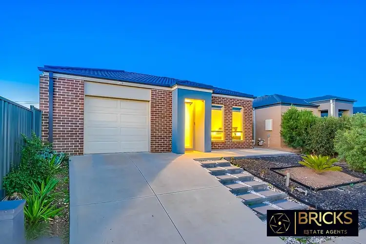 18 Brigalow Drive, Truganina VIC 3029