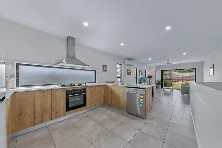 44 Altmann Avenue, Cannonvale QLD 4802