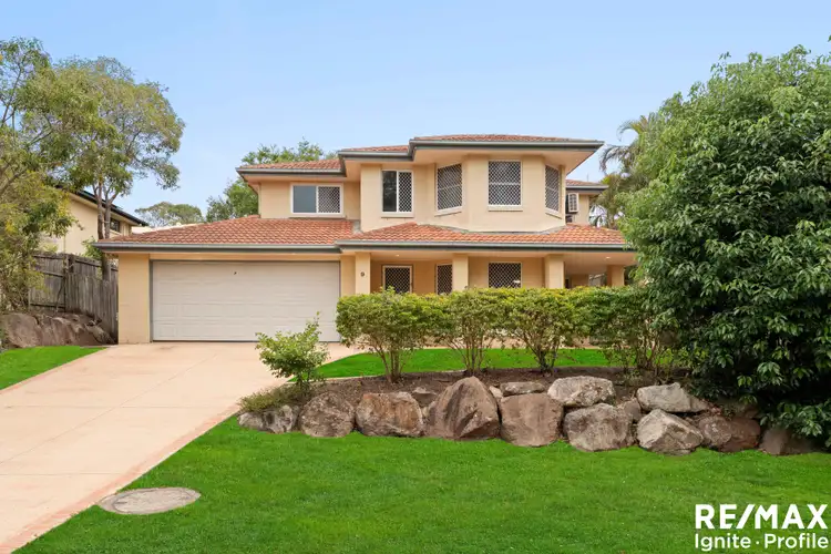 9 Hogan Place, Seventeen Mile Rocks QLD 4073
