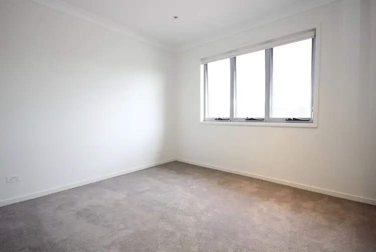 Fourth view of Homely townhouse listing, 2/736 Wynnum Road, Morningside QLD 4170