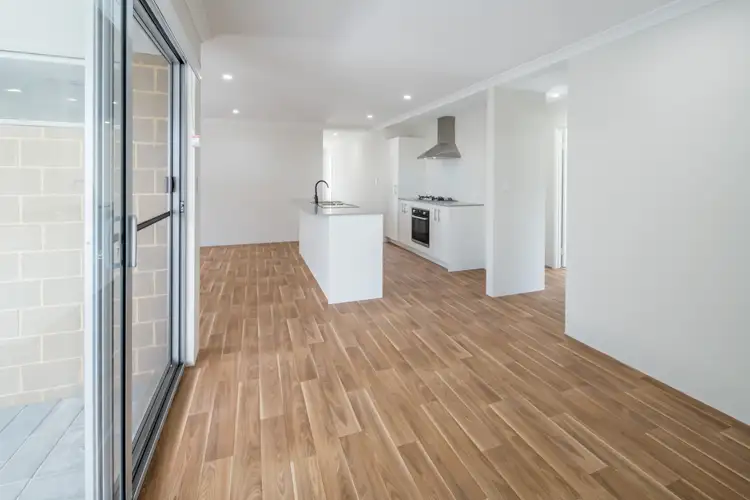 Fourth view of Homely house listing, 33 Cara Way, Wattle Grove WA 6107