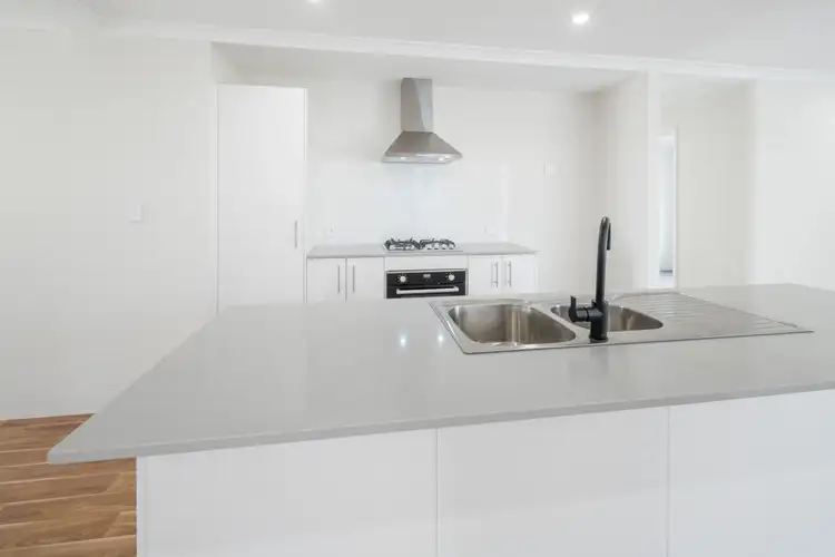 Fifth view of Homely house listing, 33 Cara Way, Wattle Grove WA 6107