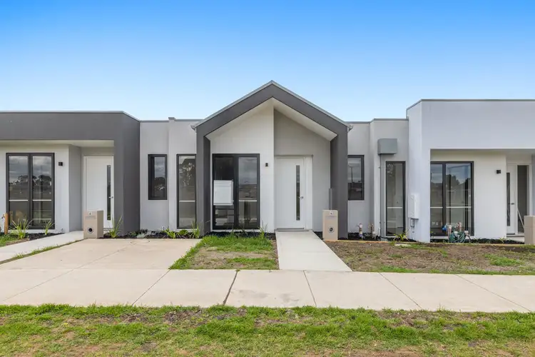 4 Mirimbah Walk, Wollert VIC 3750