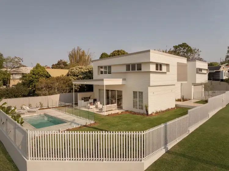 25 Wattle Street, Stafford Heights QLD 4053