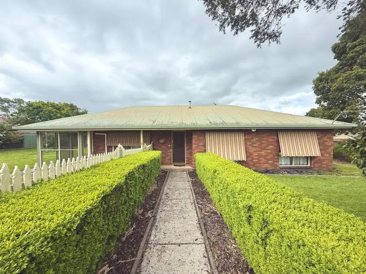 1 Floris Avenue